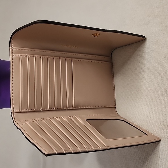 NWOT Michael Kors Pebbled Leather Tri-Fold Wallet - Picture 5 of 15